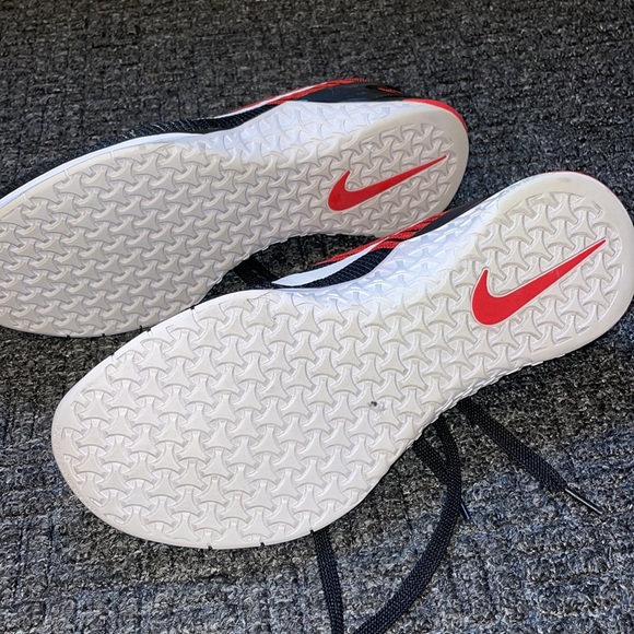 Nike DSX Flyknit Metcon 9.5 - Picture 2 of 5